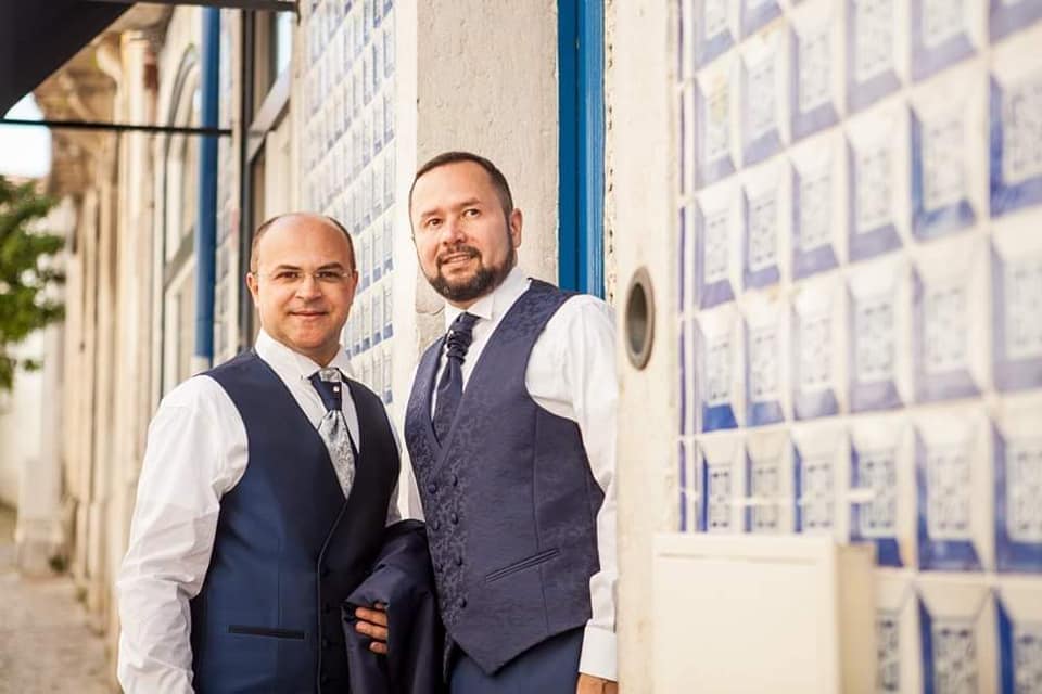 Juan Carlos Perdomo y su pareja el licenciado José Carreiro.